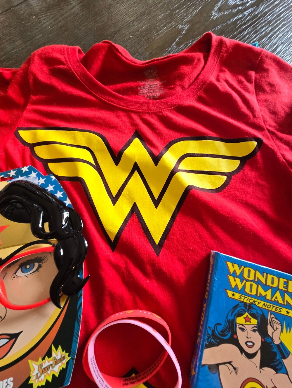 Official DC Wonder Woman Costume JUNIORS - Picture 5 of 8